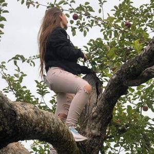 Meet your Posher, Natasha